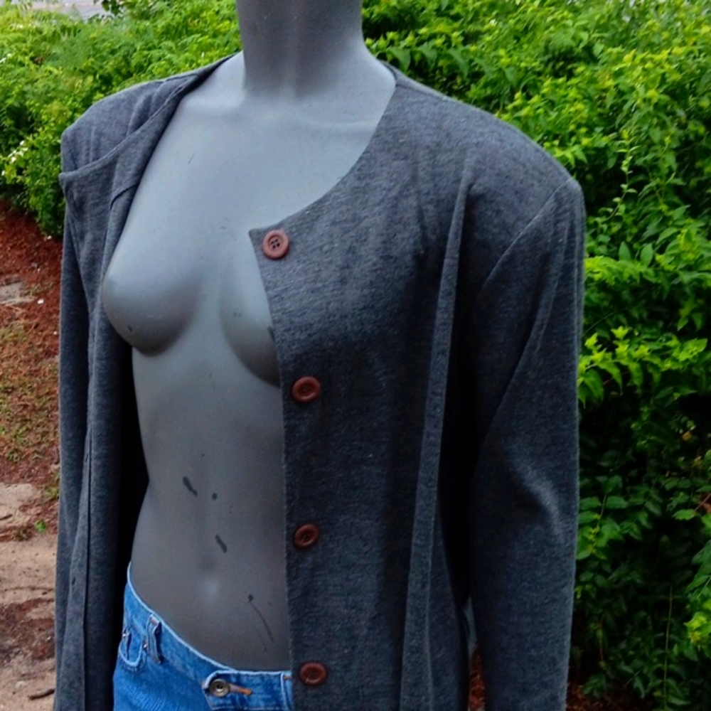 ANDREA BEHAR LADIES COLLARLESS (4) BUTTON CARDIGAN SWEATER (USA)